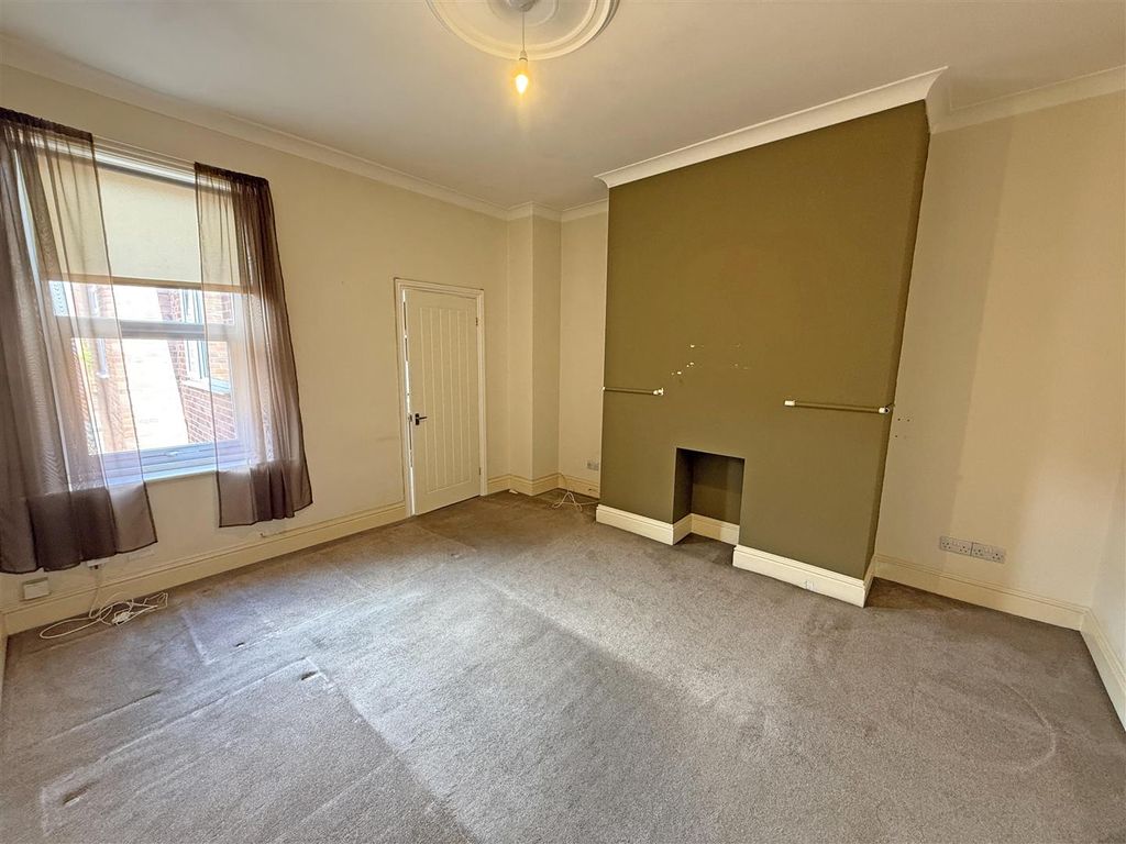 Property photo 3 of 8 Living Room.Jpg