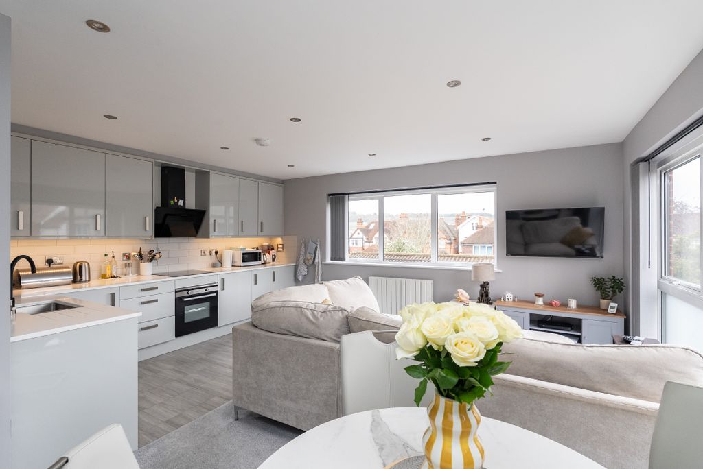 Property photo 1 of 14 Dsc03199