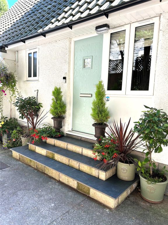 Property photo 2 of 28 Picture No. 65