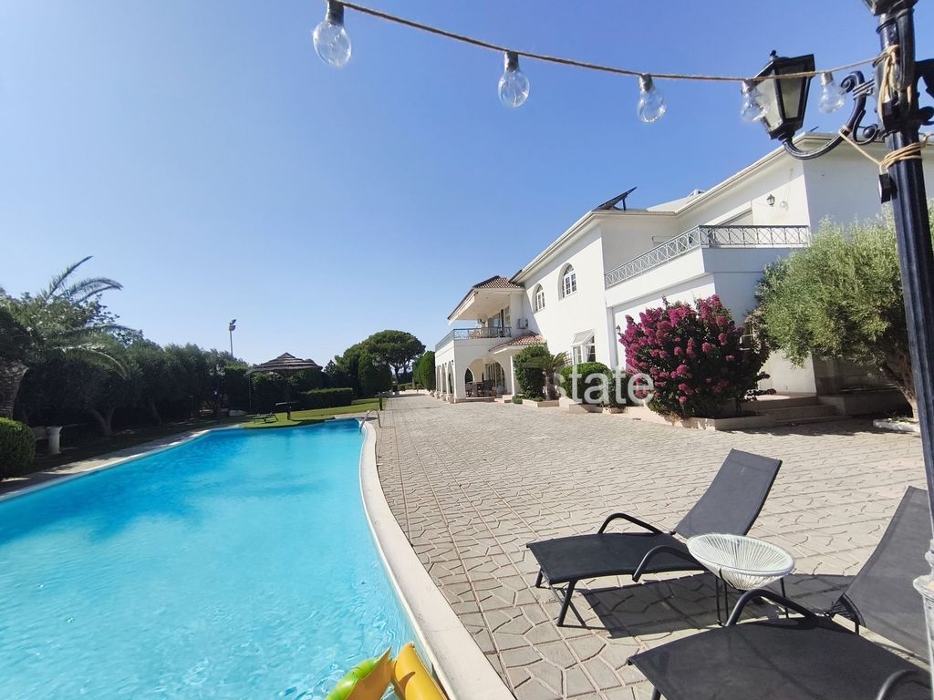 Property photo 1 of 28 - Villa For Sale, Kalivia Thorikou, 550 Sq.m., €2.300.000