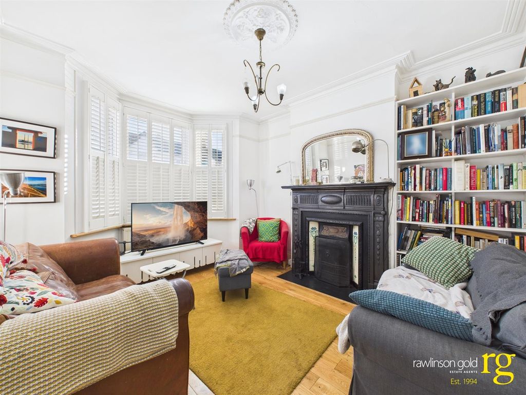 Property photo 3 of 10 Cam02900G0-Pr0312-Still001.Jpg