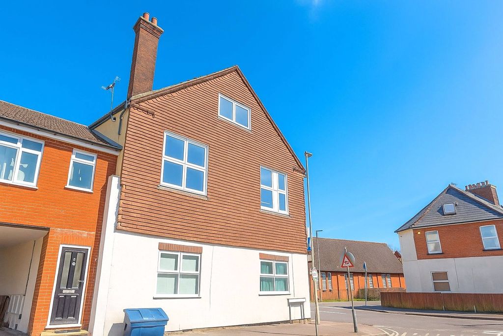 Property photo 1 of 7 Picture No. 16