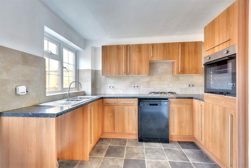 Property photo 2 of 12 Kitchen_2.Jpeg