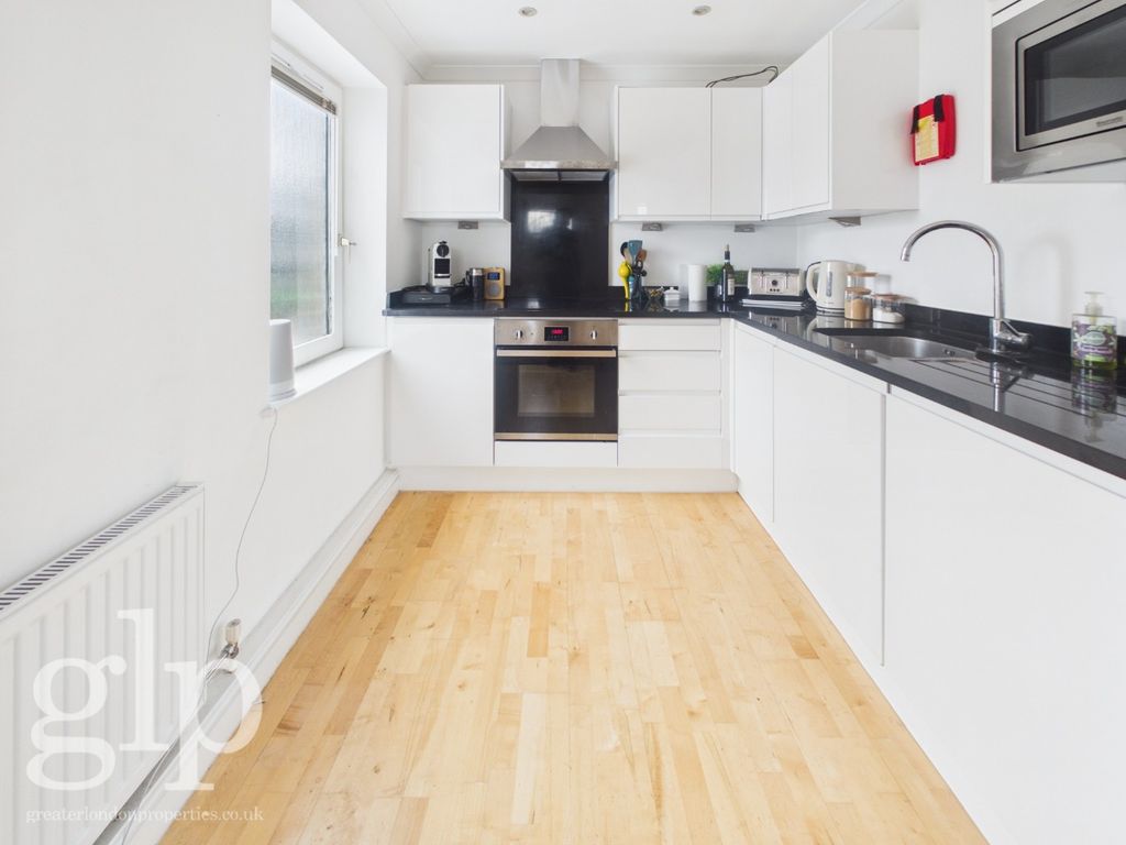 Property photo 3 of 22 6119123