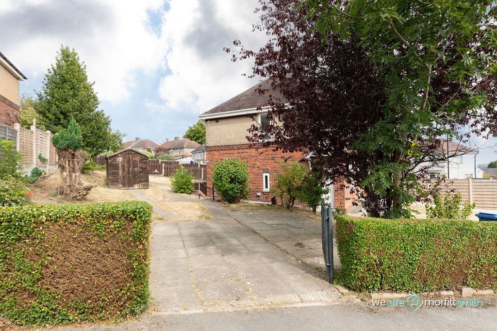 Property photo 2 of 14