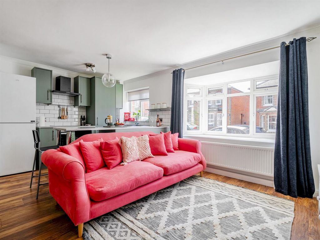 Property photo 3 of 9 1000048498.Jpg