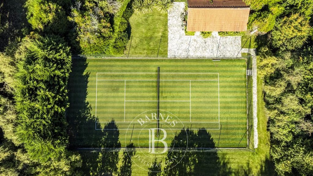 Property photo 3 of 62