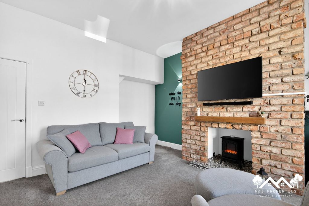 Property photo 3 of 34