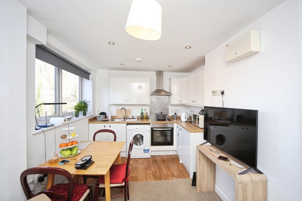 Property photo 3 of 16