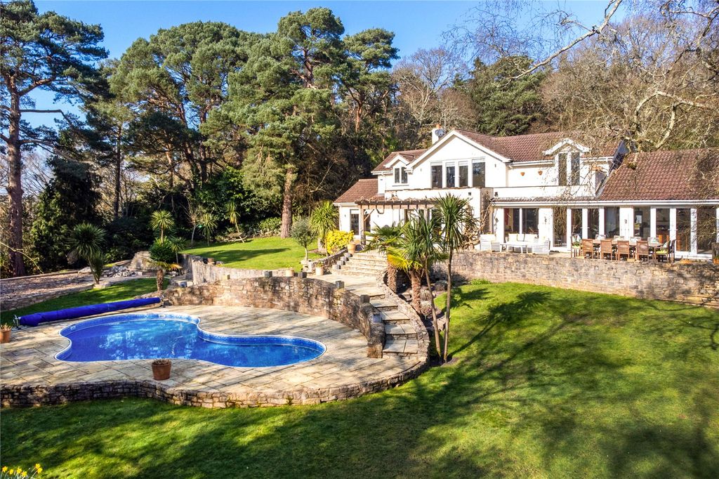 Property photo 3 of 22 Wimborne, Bh21