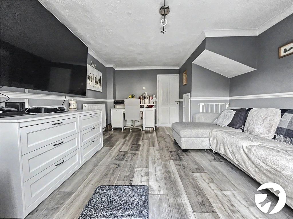 Property photo 3 of 13 Picture No. 08