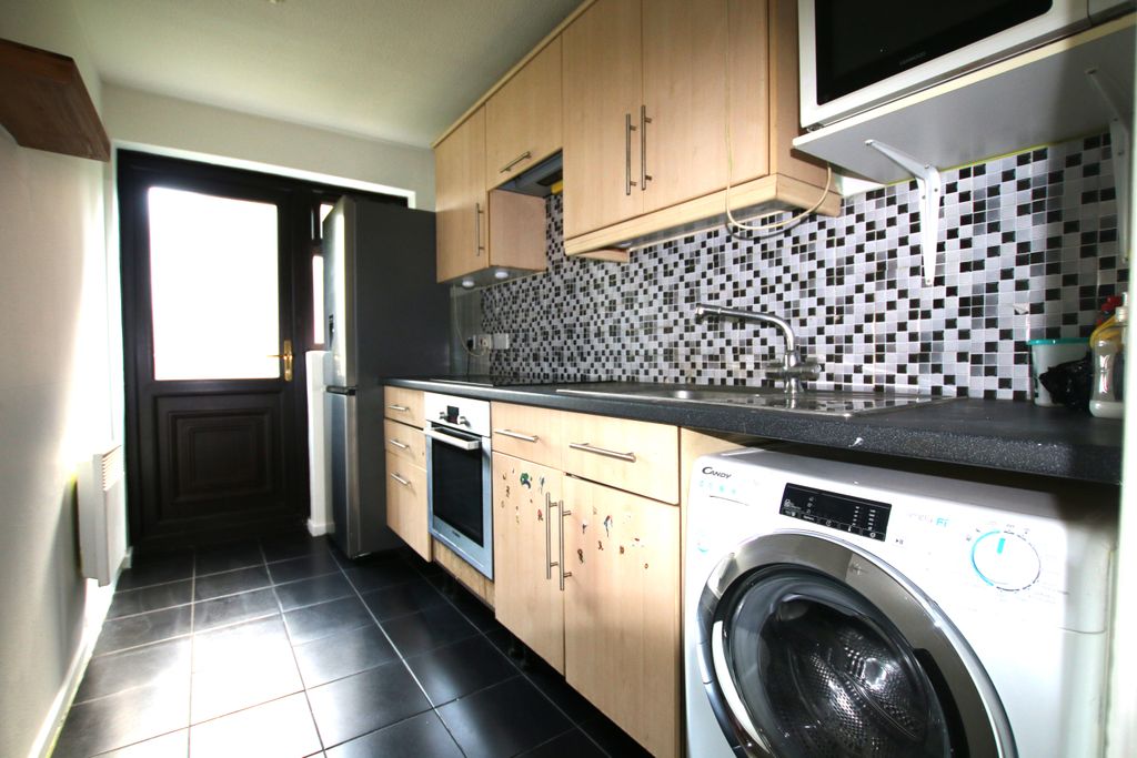 Property photo 1 of 6 Img_1001