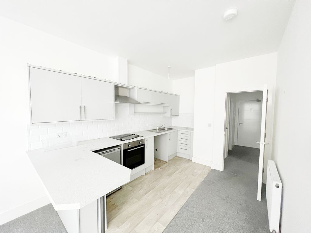 Property photo 2 of 11 Gallery