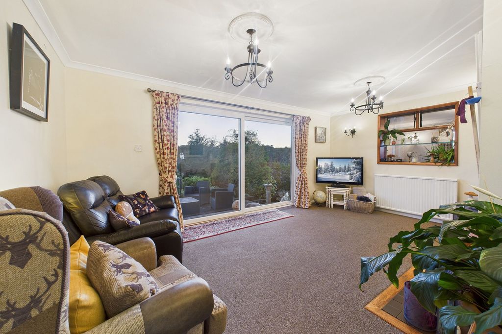 Property photo 3 of 26