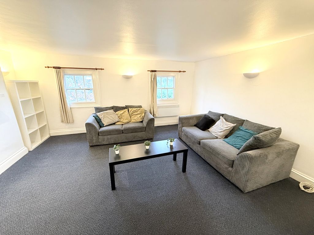 Property photo 1 of 11 Img_6603