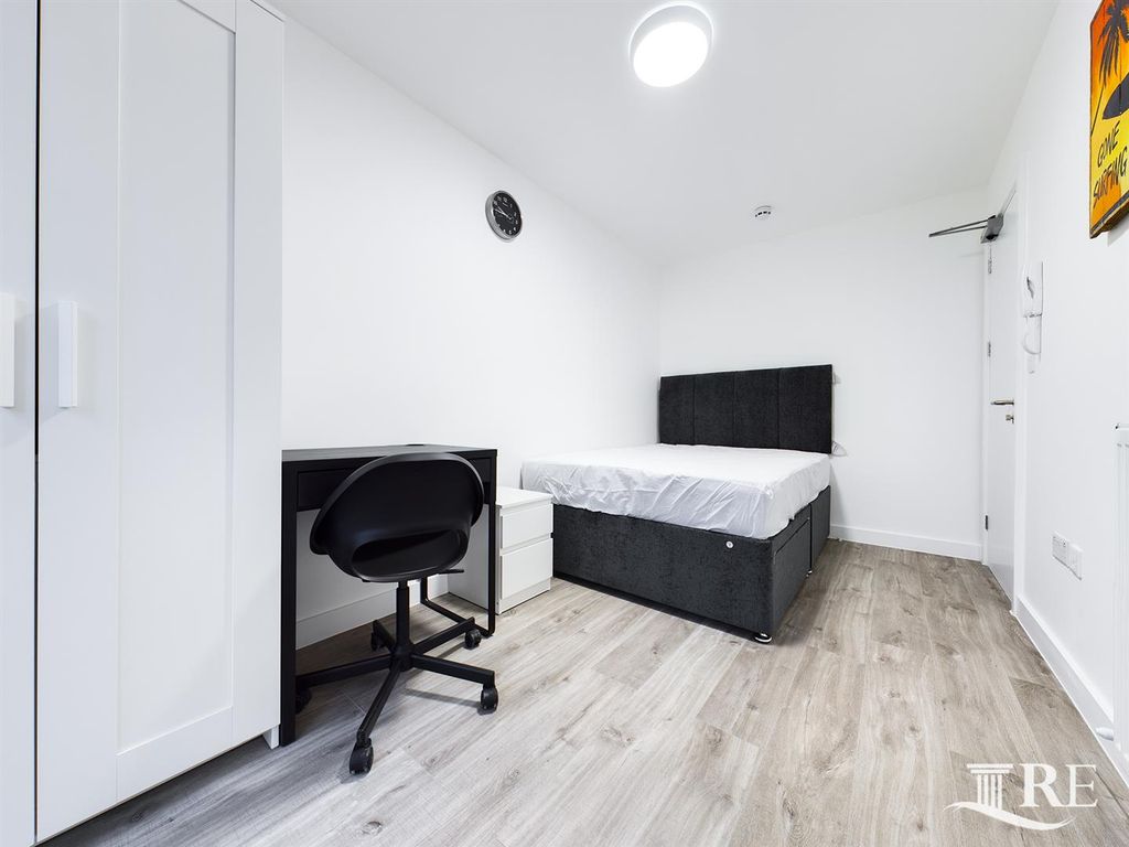 Property photo 1 of 7 Room 3.Jpg