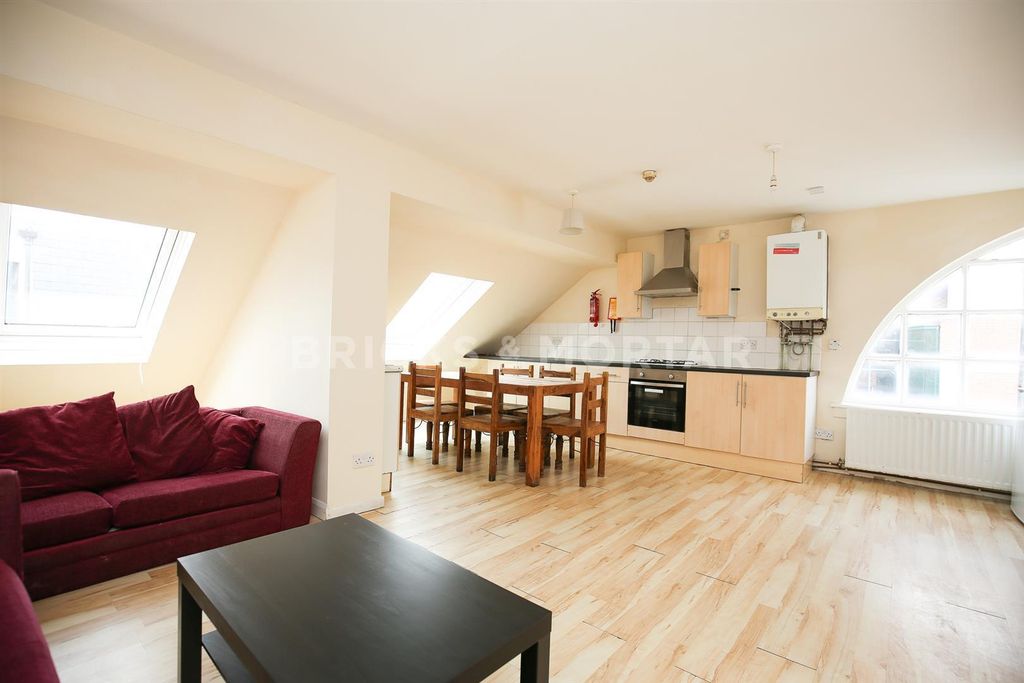 Property photo 1 of 10 8Tmgkj02Azsbzjtn8Nhnjyknolg.Jpg