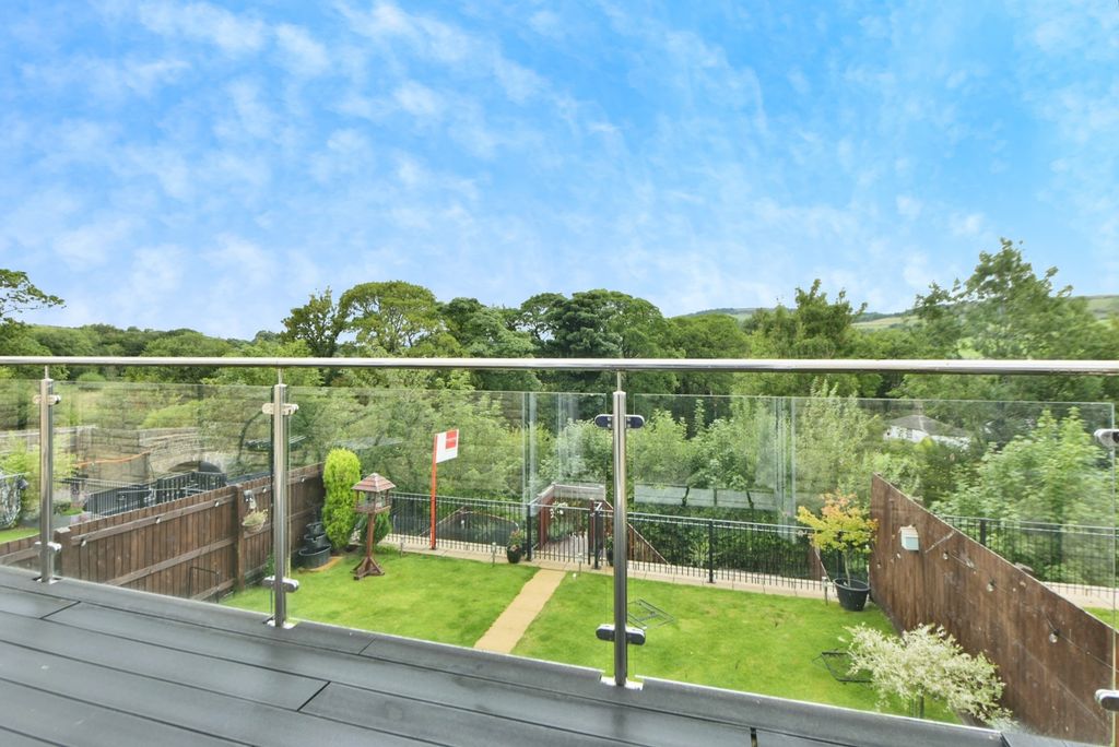 Property photo 3 of 23 Stunning Views