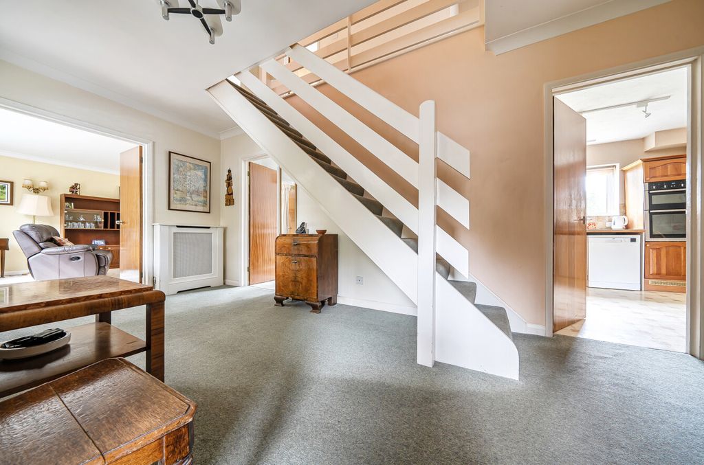 Property photo 3 of 24 1430925-14-69d7c3...