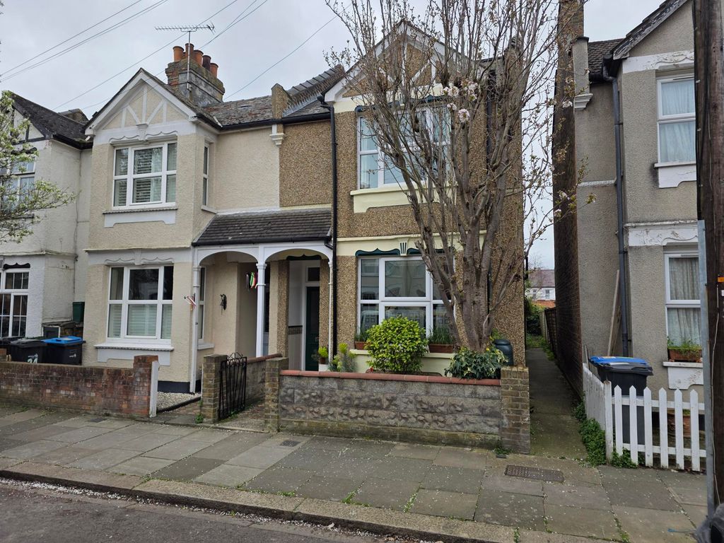 Property photo 1 of 23