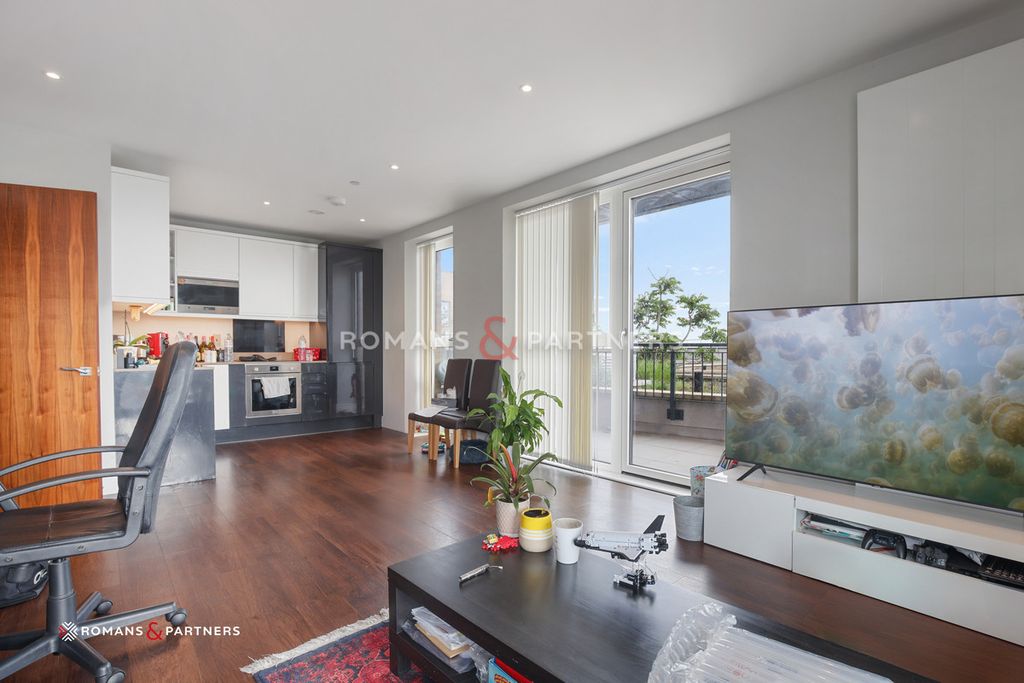 Property photo 2 of 14