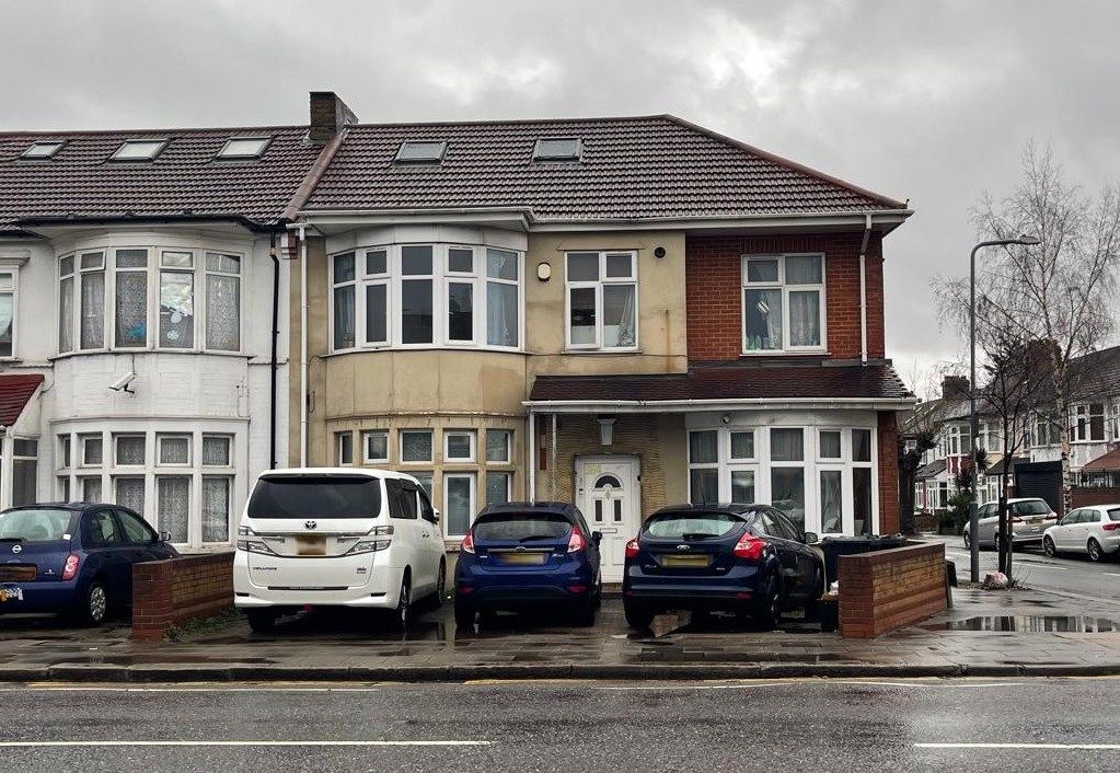 Property photo 1 of 3