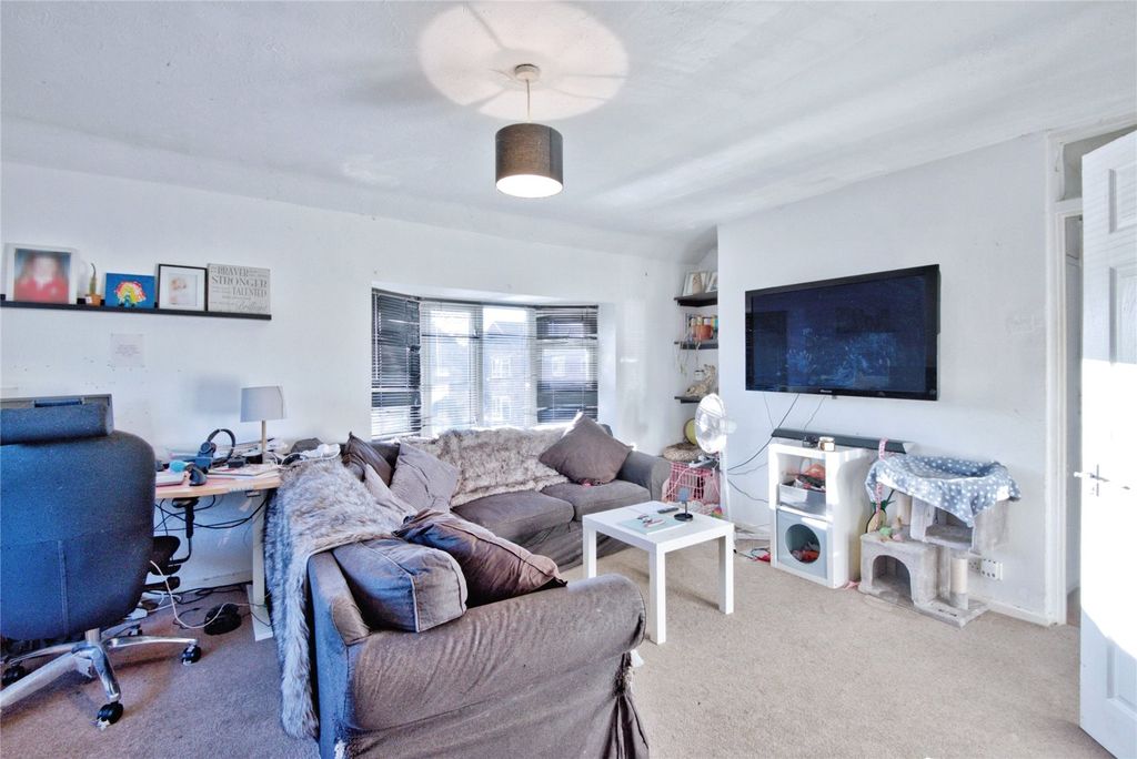 Property photo 2 of 15 Picture No. 14