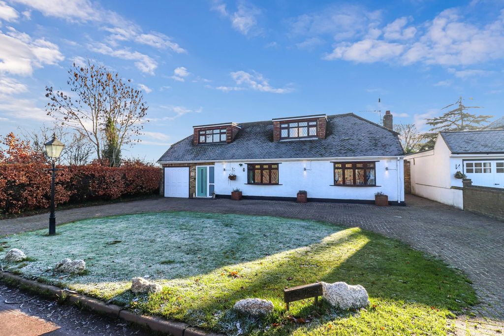 Property photo 1 of 34