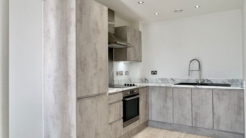 Property photo 2 of 13 Kitchen