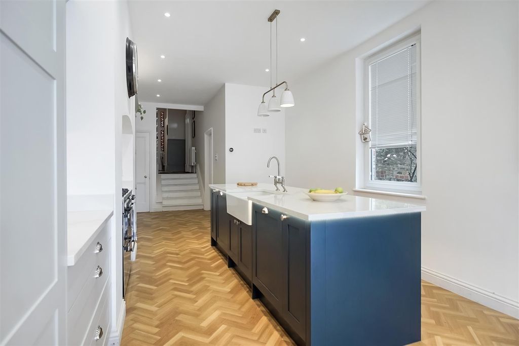 Additional image 7 of 4 bed town house to rentStanhope Road North, Darlington DL3