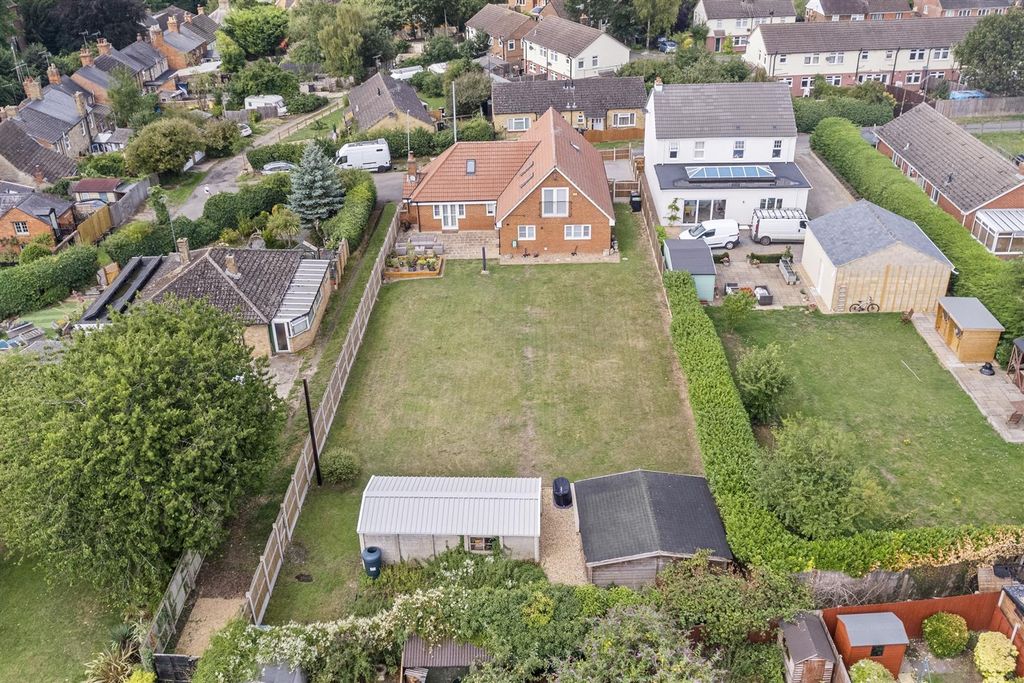 Property photo 2 of 45 Standorhouseweb07.Jpg