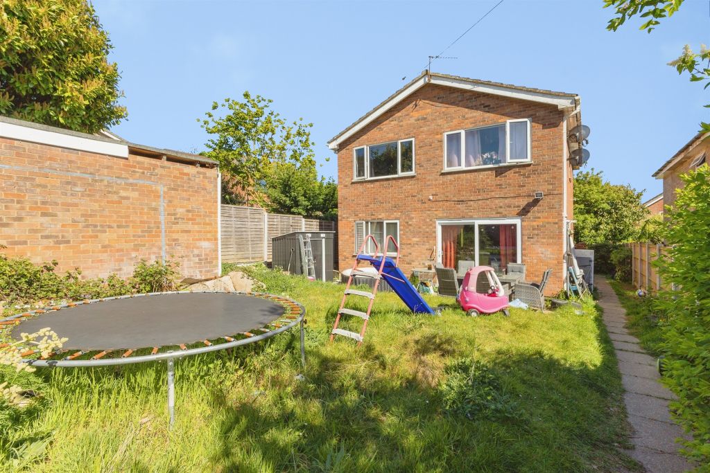 Property photo 2 of 18