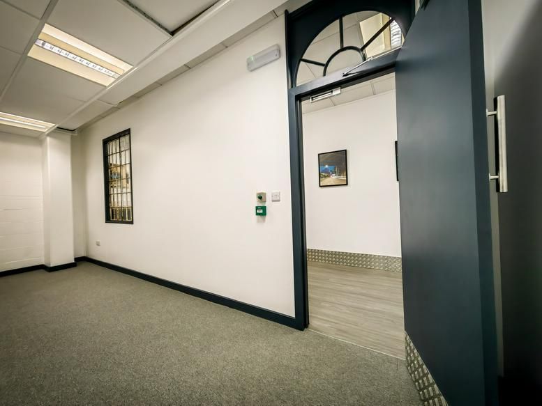 Property photo 1 of 5