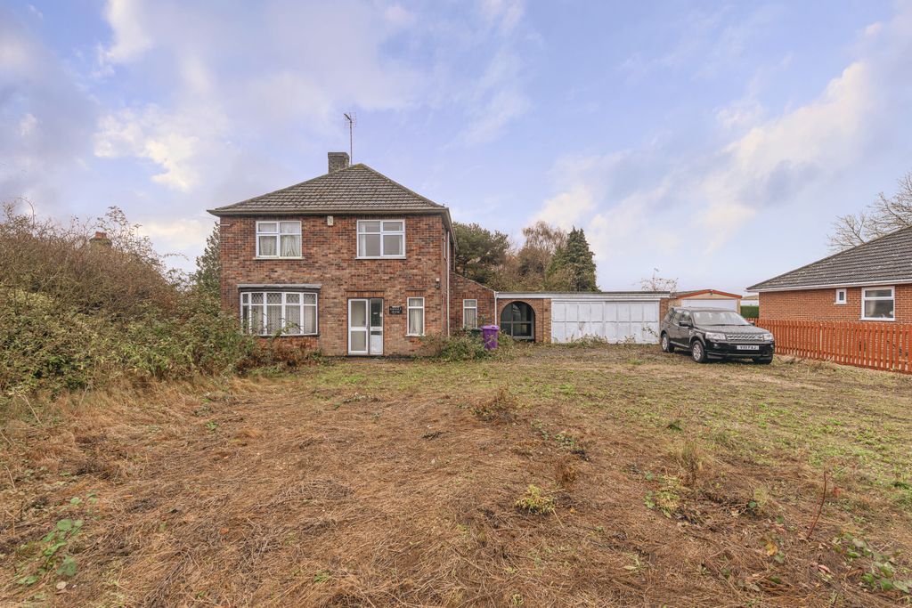 Property photo 1 of 20