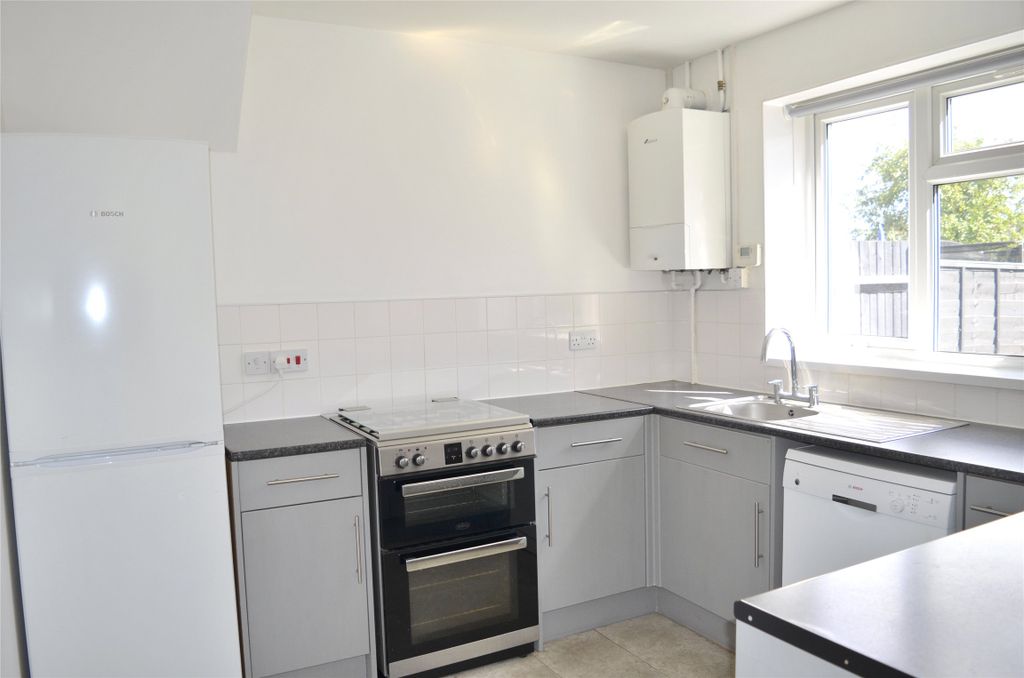 Property photo 3 of 21 Picture No. 02