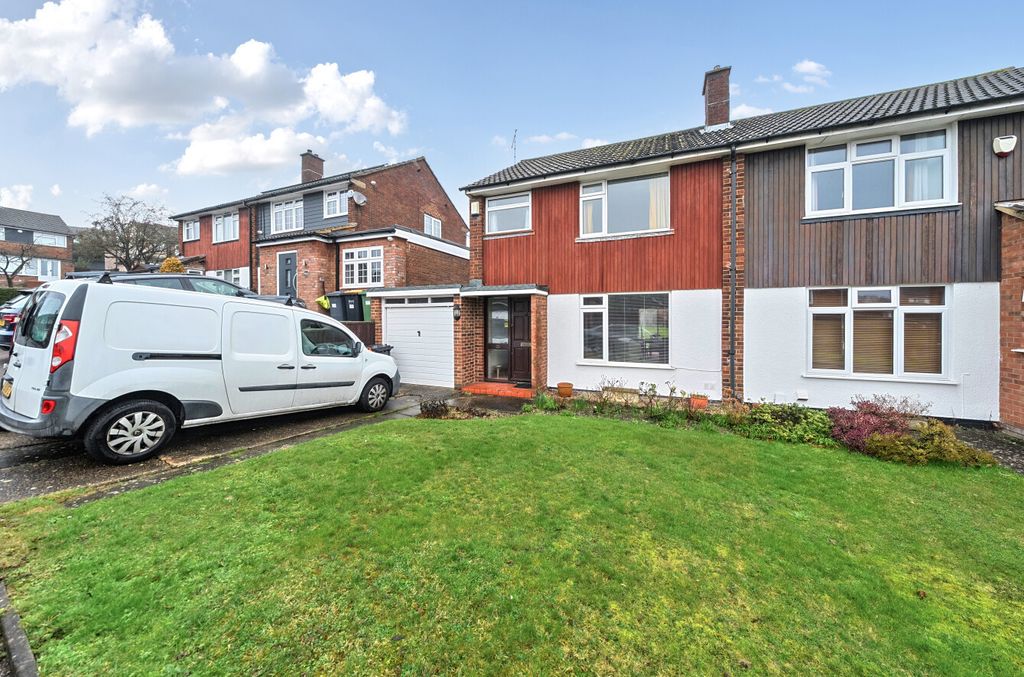 Property photo 1 of 9 1416267-19-698F06...
