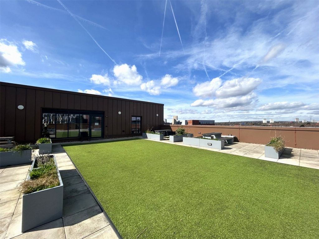 Property photo 2 of 10 Picture No. 09