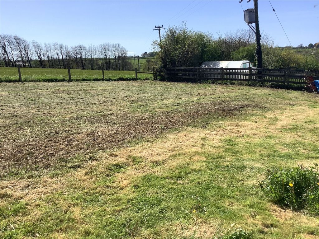 Property photo 3 of 22 Picture No. 32