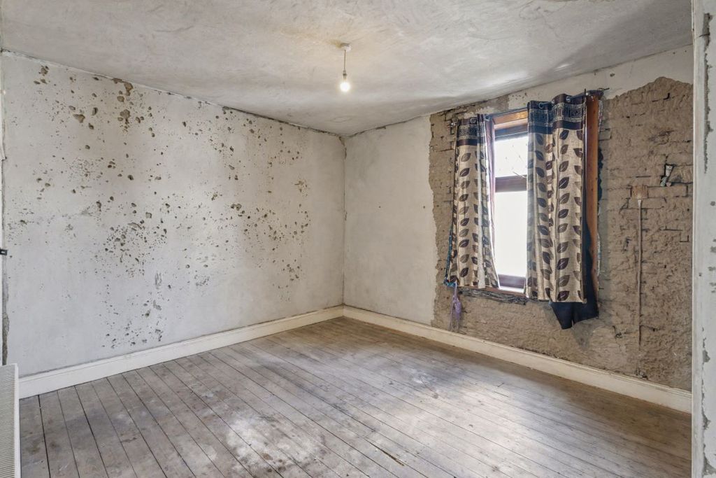 Property photo 3 of 10 Image 3