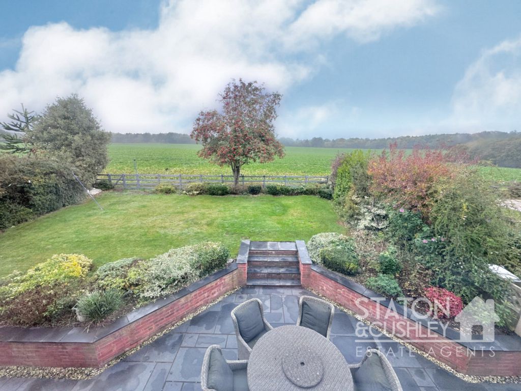 Property photo 2 of 32