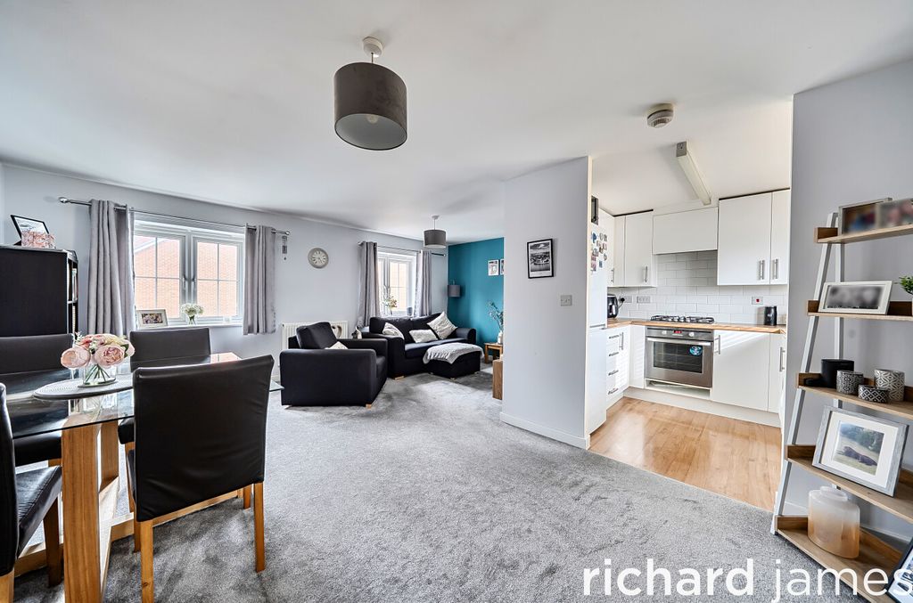 Property photo 2 of 11 Img1274