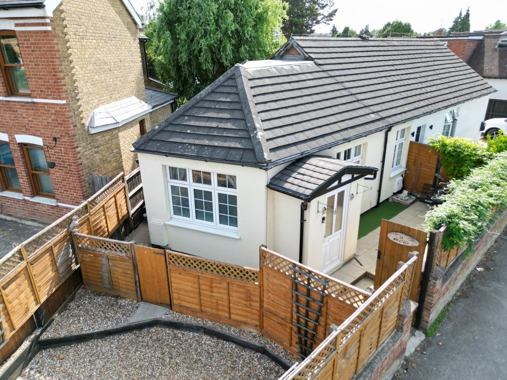 Property photo 1 of 25 Picture No. 11