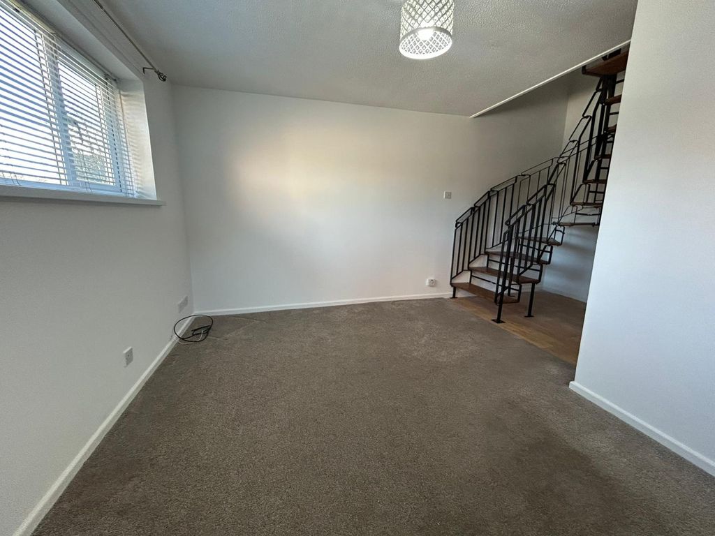 Property photo 3 of 9 Image