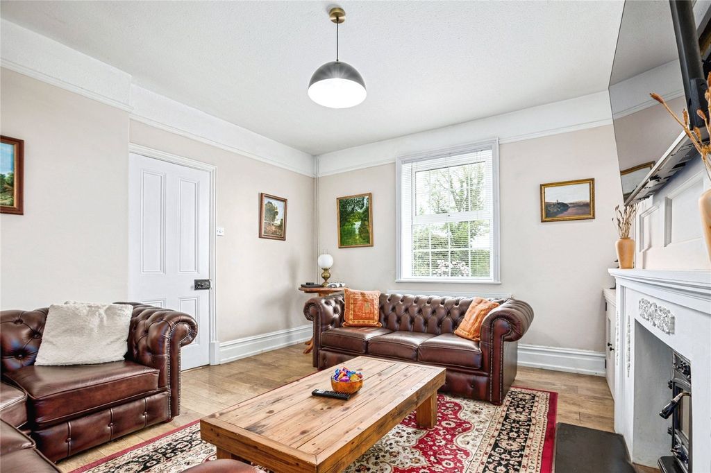 Property photo 3 of 41 Picture No. 14