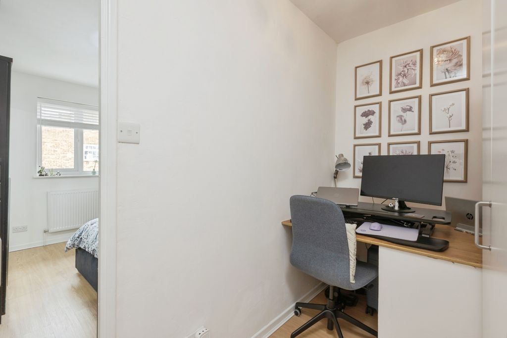 Property photo 3 of 19 1-5