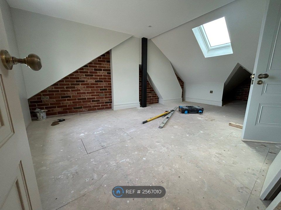 Property photo 3 of 22