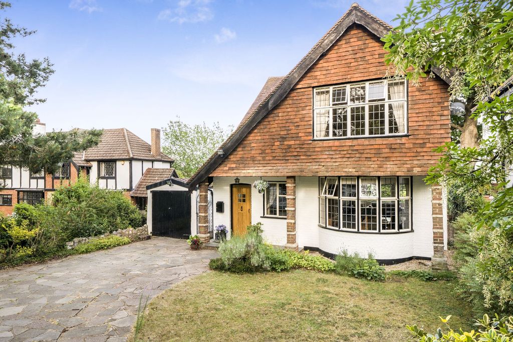 Property photo 1 of 24