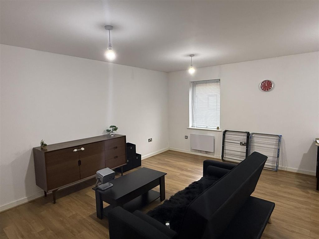 Additional image 5 of 2 bed flat for saleLincoln Road, Peterborough PE1