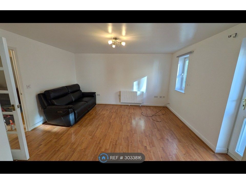 Property photo 2 of 12 Lounge / Diner