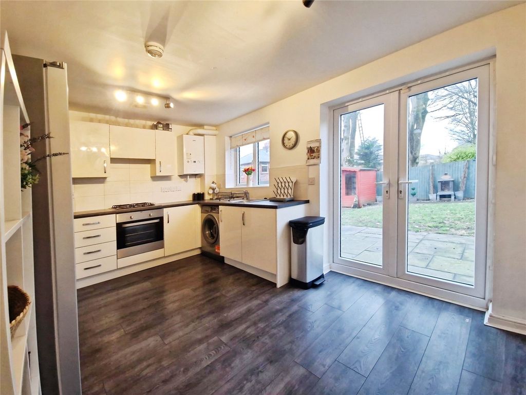 Property photo 3 of 18 Picture No. 05